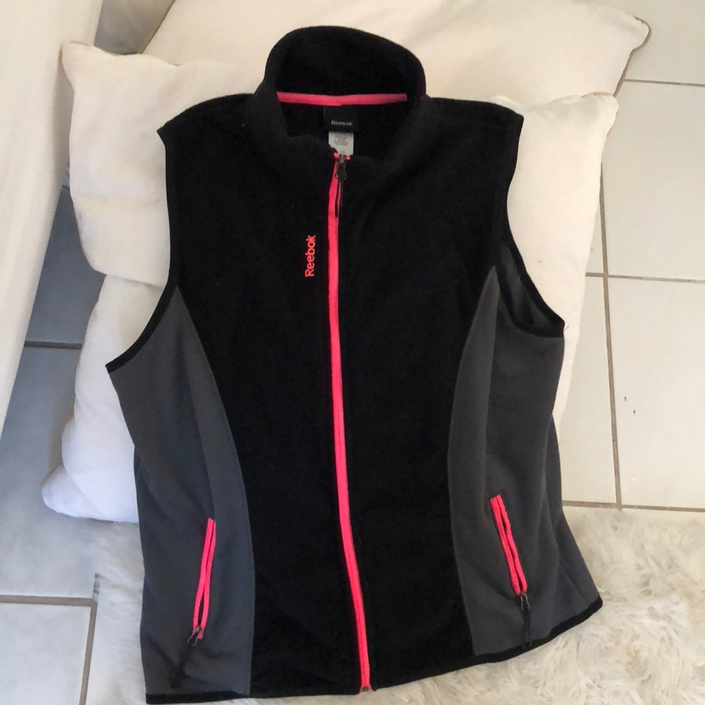 Reebok large vest